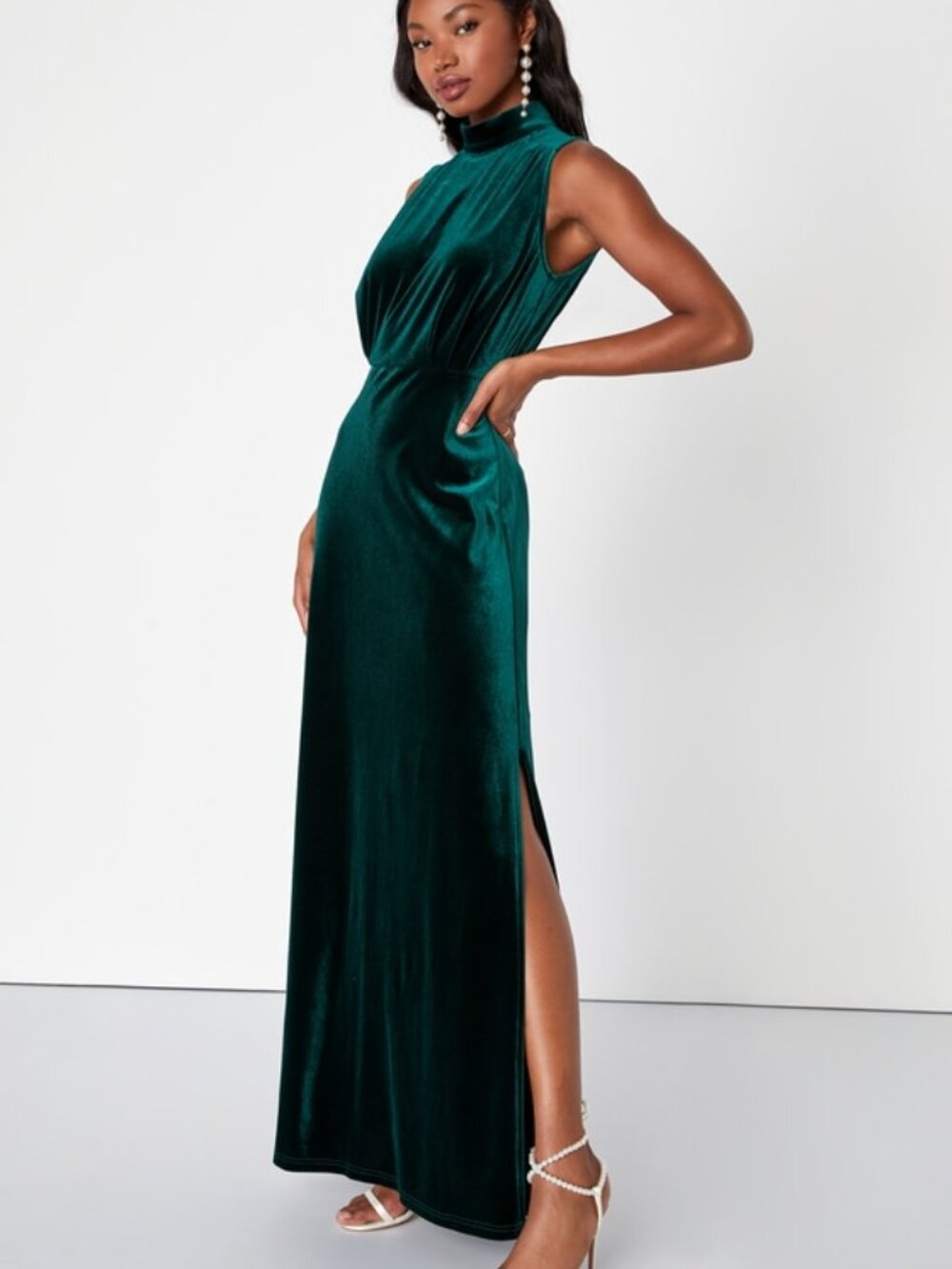 Lulus Classic Elegance Emerald Velvet Sleeveless Mock Neck Maxi Dress Green